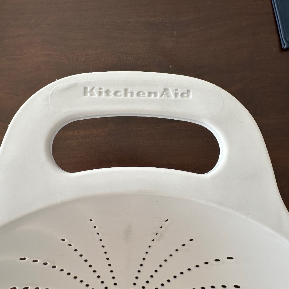 KitchenAid 5 Quart Colander Strainer - Picture 3 of 3